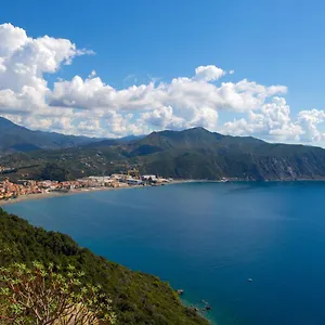 appartamento-mare-blu-a-due-passi-dal-mare.hotelitalianriviera.com/